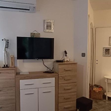 Drescher Apartments Murter Eksteriør billede